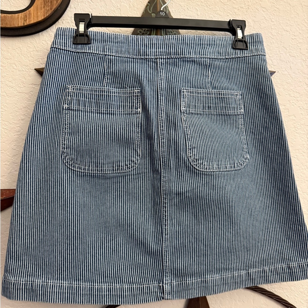 Chic Blue Striped Button-Down Mini Jean Skirt Siz… - image 5